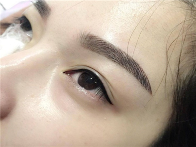 Điêu khắc lông mày Miracle 9D – Phương pháp làm đẹp mới nhất