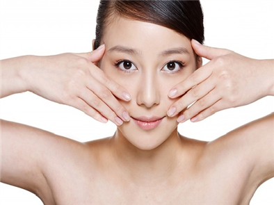 Thực Hư Về Cách Trị Mụn Cám Nhanh Nhất Hiện Nay
