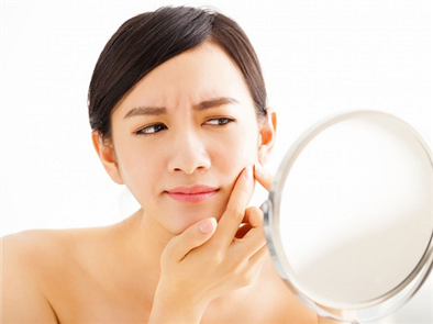 Cách trị mụn đầu đen ở má dành cho mọi loại da