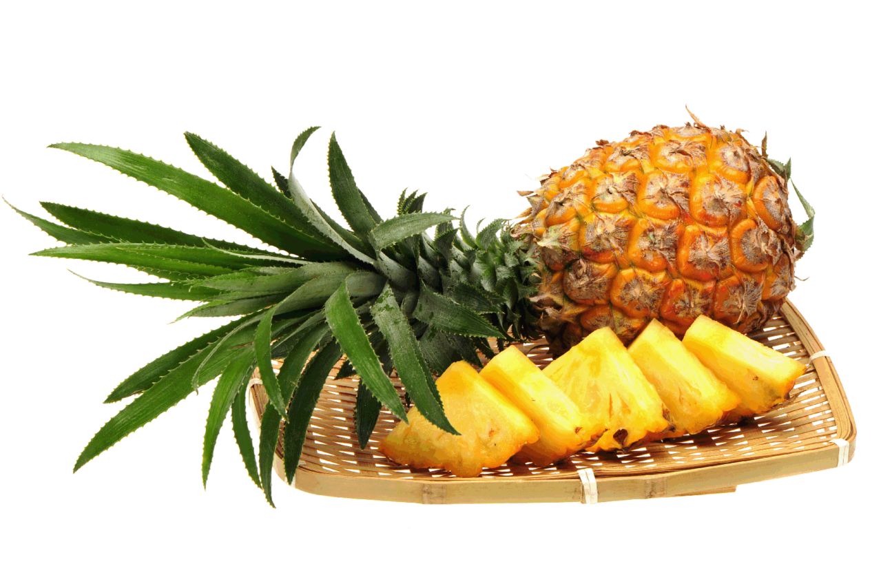 Phun-môi-màu-đỏ-tươi