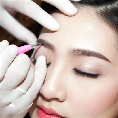 PHUN TÁN BỘT LÔNG MÀY 3D